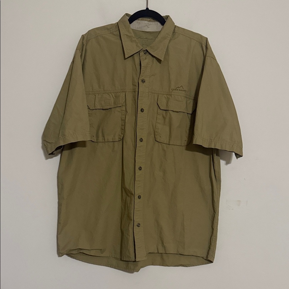 Eddie Bauer Tan Short Sleeve Shirt mens XL hiking fishing outdoors camp pockets